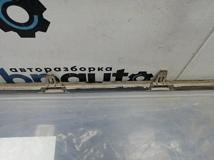 AA044559; Молдинг порога левый, хром (75858-33010) для Toyota Camry 50 (2012 — 2014)/БУ; Оригинал; Р0, Хорошее; 