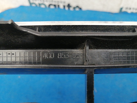 AA034610; Решётка радиатора; без паркт. (4G0 853 653) для Audi A6 C7/БУ; Оригинал; Р2, Удовлетворительное; 