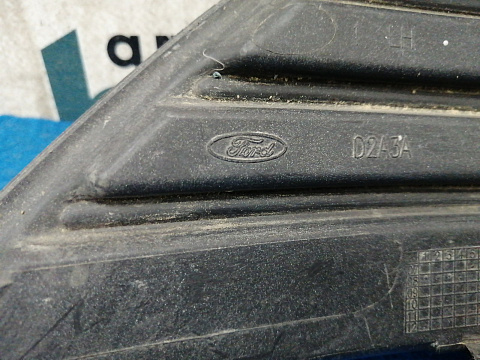 Фотография детали AA032775; Накладка ПТФ левая (8M51-19953) для Ford Focus/БУ; Оригинал; Р1, Мелкий дефект; . Фото номер 6