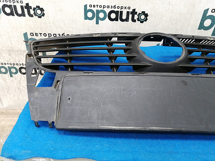 AA027814; Решетка радиатора (3C0853651AD) для Volkswagen Passat/БУ; Оригинал; Р0, Хорошее; 