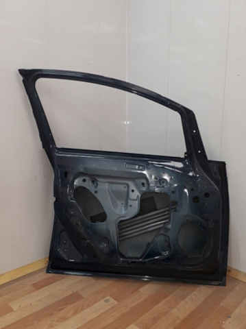 Фотография детали AA009481; Дверь передняя левая (13285606) для Opel Astra/БУ; Оригинал; Р0, Хорошее; (GEU, 22A) Темно-синий перл.. Фото номер 4