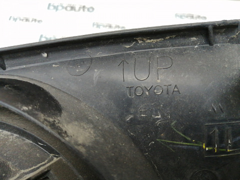 Фотография детали AA020217; Накладка ПТФ левая (52128-0K170) для Toyota Hilux VII (2015 - 2020)/БУ; Оригинал; Р2, Удовлетворительное; . Фото номер 7