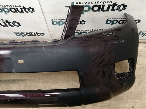 Фотография детали AA037481; Бампер передний; без паркт.; под омыват. (52119-60E01) для Toyota Land Cruiser Prado 150 (2010 — 2013)/БУ; Оригинал; Р1, Мелкий дефект; . Фото номер 3