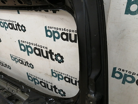 Фотография детали AA037678; Крышка багажника, под спойленр (73700-2B600) для Hyundai Santa Fe/БУ; Оригинал; Р2, Удовлетворительное; . Фото номер 18