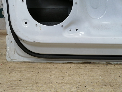 Фотография детали AA025278; Дверь передняя правая (5NA831056K) для Volkswagen Tiguan/БУ; Оригинал; Р2, Удовлетворительное; . Фото номер 14