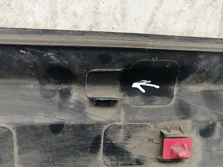 AA035739; Накладка на дверь передняя правая (87724-2P000) для Kia Sorento/БУ; Оригинал; Р1, Мелкий дефект; 