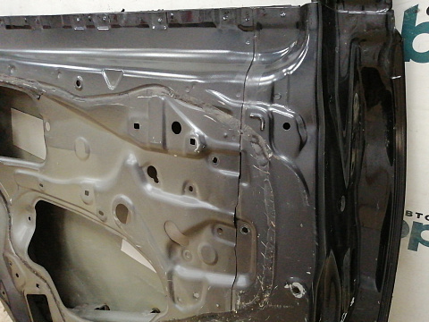 Фотография детали AA037915; Дверь задняя левая (67004-0F020) для Toyota Verso/БУ; Оригинал; Р3, Под восстановление; . Фото номер 18
