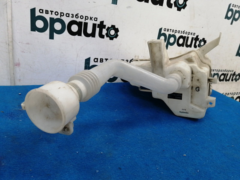 Фотография детали AA016937; Бачок омывателя, под 2 мотора, без датчика уровня жидкости (85315-42330) для Toyota Rav4/БУ; Оригинал; Р0, Хорошее; . Фото номер 6