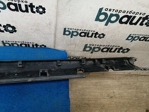 Фотография детали AA034712; Накладка порога левая (CN15-N10155) для Ford EcoSport I (2014-2018)/БУ; Оригинал; Р1, Мелкий дефект; . Фото номер 10