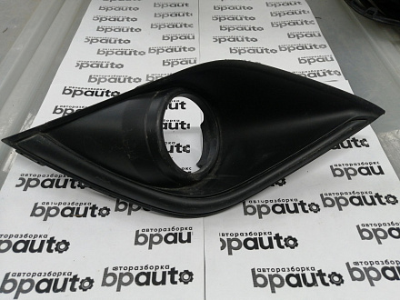 AA045552; Накладка ПТФ левая (6400G481) для Mitsubishi Outlander/БУ; Оригинал; Р1, Мелкий дефект; 