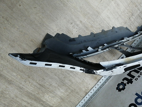 Фотография детали AA045707; Бампер передний; без паркт.; под омыват. (5СU807221A) для Volkswagen Jetta VI рест. (2015-2018)/БУ; Оригинал; Р2, Удовлетворительное; . Фото номер 10