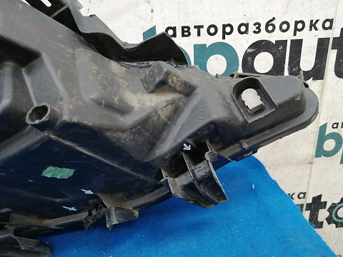 Фотография детали AA029476; Фара галоген левая (9649986280) для Peugeot 207/БУ; Оригинал; Р2, Удовлетворительное; . Фото номер 16