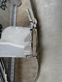 AA046125; Бампер передний; без паркт.; без омыват. (BS71-17757-A) для Ford Mondeo/БУ; Оригинал; Р1, Мелкий дефект; 