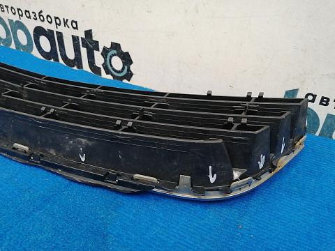 Фотография детали AA039503; Решетка переднего бампера (13247306) для Opel Zafira B рест. (2008 - 2014)/БУ; Оригинал; Р3, Под восстановление; . Фото номер 9