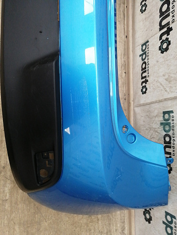 Фотография детали AA034443; Бампер задний; без паркт. (BCW850221) для Mazda 3 II (BL) HB (2009-2011)/БУ; Оригинал; Р1, Мелкий дефект; . Фото номер 3