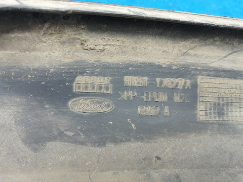 Фотография детали AA026569; Накладка переднего бампера нижняя левая (BM51-17627-A) для Ford Focus/БУ; Оригинал; Р1, Мелкий дефект; . Фото номер 6
