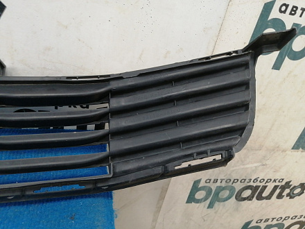 AA037740; Решетка переднего бампера (53112-33120) для Toyota Camry 50 (2012 — 2014)/БУ; Оригинал; Р1, Мелкий дефект; 
