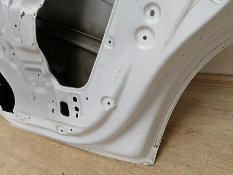 Фотография детали AA042127; Дверь задняя правая (95242607) для Chevrolet Orlando (2011-2014)/БУ; Оригинал; Р2, Удовлетворительное; . Фото номер 19