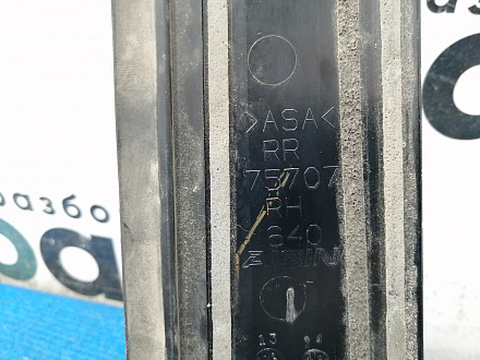 AA019590; Накладка на стойку двери задняя правая (75707-48020) для Lexus RX 450h/БУ; Оригинал; Р1, Мелкий дефект; 