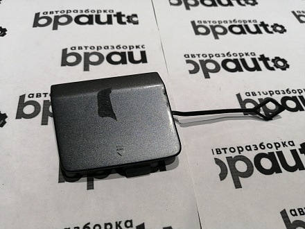 AA045469; Заглушка букс. крюка заднего бампера (A2128850726) для Mercedes-Benz E-klasse IV Sedan рест. (W212) (2013-2016)/БУ; Оригинал; Р1, Мелкий дефект; 