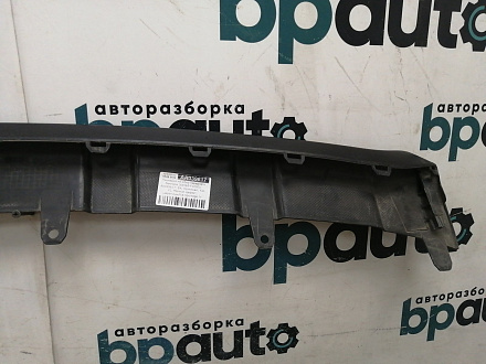 AA039617; Накладка на юбку переднего бампера (86565-F1000) для Kia Sportage IV (2016 - 2018)/БУ; Оригинал; Р1, Мелкий дефект; 