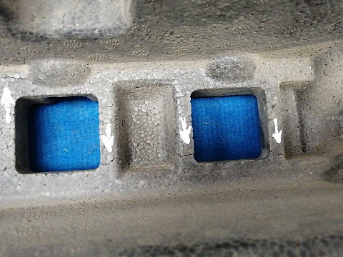 Фотография детали AA032179; Абсорбер переднего бампера (3C0 807 248 C) для Volkswagen Passat/БУ; Оригинал; Р1, Мелкий дефект; . Фото номер 17