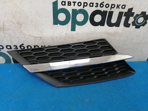 Фотография детали AA016650; Решетка радиатора правая (53105-42010) для Toyota Rav4 40 (2013 — 2015)/Нов; Неоригинал; . Фото номер 1