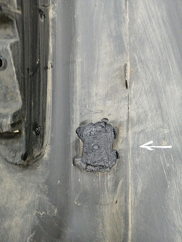 Фотография детали AA021105; Бампер задний; без паркт. (85022-4CN0H) для Nissan X-Trail III (T32) (2013-2018)/БУ; Оригинал; Р1, Мелкий дефект; . Фото номер 23