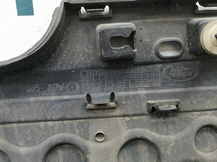 AA017415; Накладка на дверь передняя левая (CK52-21065-ADW) для Land Rover Range Rover/БУ; Оригинал; Р1, Мелкий дефект; 