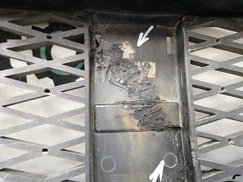 Фотография детали AA038918; Решетка радиатора (79451-32100) для SsangYong Actyon I (2005-2011)/БУ; Оригинал; Р1, Мелкий дефект; . Фото номер 12