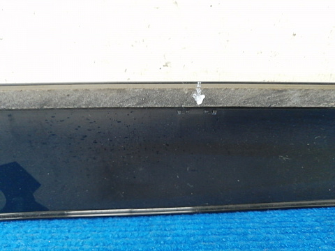 Фотография детали AA014350; Ветровик задней правой двери для Mazda 3 BL/БУ; Оригинал; Р1, Мелкий дефект; . Фото номер 6