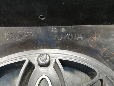 AA033722; Решетка радиатора (53111-48110) для Toyota Highlander II рест. (2010 - 2013)/БУ; Оригинал; Р2, Удовлетворительное; 