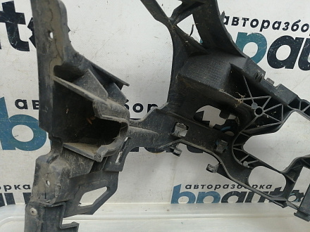 AA045498; Кронштейн , каркас переднего бампера левый (A2048854165) для Mercedes-Benz C-klasse III рест. (W204) (2011-2015)/БУ; Оригинал; Р0, Хорошее; 