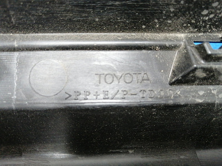 AA016525; Накладка на нижнюю часть переднего бампера (52711-42040) для Toyota Rav4 40 (2013 — 2015)/БУ; Оригинал; Р1, Мелкий дефект; 