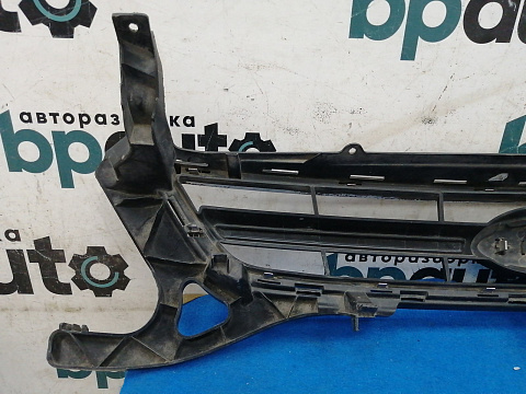 Фотография детали AA028318; Решетка радиатора (BS71-8200-A) для Ford Mondeo/БУ; Оригинал; Р2, Удовлетворительное; . Фото номер 13