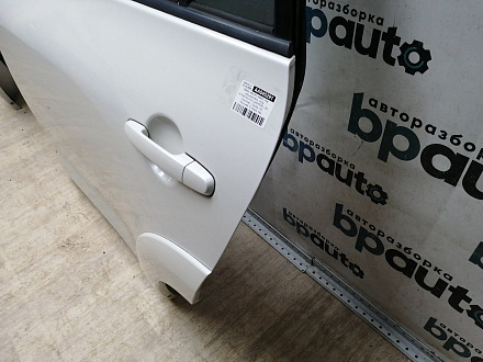 AA045291; Дверь задняя левая, под расширитель, Long (67004-42110) для Toyota Rav4/БУ; Оригинал; Р0, Хорошее; (070) Белый перламутр 3х. сл.