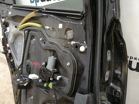 Фотография детали AA037326; Дверь задняя левая (B45A73010) для Mazda 3 BM/БУ; Оригинал; Р1, Мелкий дефект; (41W) Чёрный перламутр. Фото номер 18