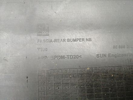 AA034842; Бампер задний; без паркт. (96696013) для Chevrolet Aveo II Sedan (2011- 2015)/БУ; Оригинал; Р1, Мелкий дефект; 