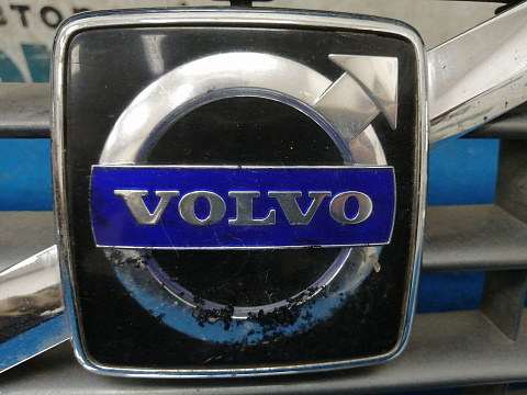 Фотография детали AA032282; Решетка радиатора (30655102) для Volvo S80 II (2006-2010)/БУ; Оригинал; Р1, Мелкий дефект; . Фото номер 9