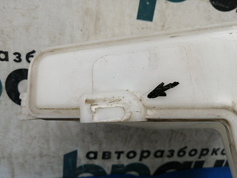 Фотография детали AA033023; Бачок омывателя нижняя часть (3AA 955 453 J ) для Volkswagen Passat/БУ; Оригинал; Р1, Мелкий дефект; . Фото номер 3