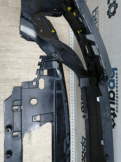 AA045882; Бампер передний; под паркт.; под омыват. (J8A2-17F003-GAW) для Land Rover Range Rover Velar L560 (2017 - 2023)/БУ; Оригинал; Р1, Мелкий дефект; 