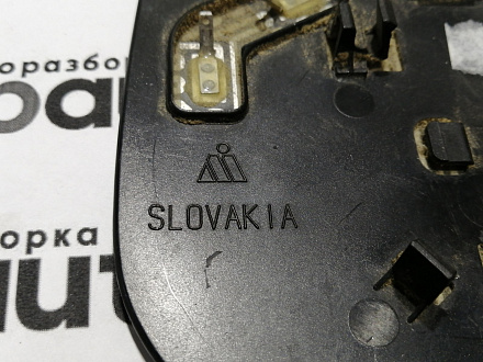 AA045097; Зеркальный элемент левый (87909-0D260) для Toyota Yaris/БУ; Оригинал; Р1, Мелкий дефект; 