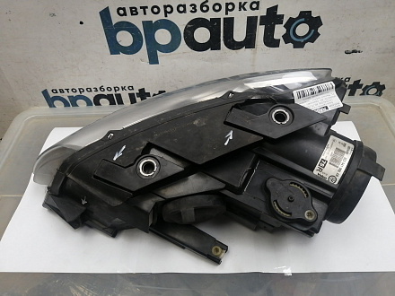 AA046038; Фара галоген правая (3C0941006 AB) для Volkswagen Passat/БУ; Оригинал; Р1, Мелкий дефект; 