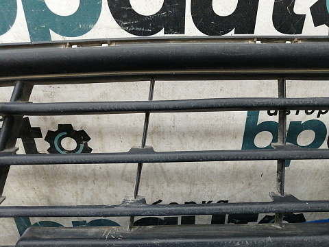 Фотография детали AA032264; Решетка переднего бампера (BS71-17B968-A) для Ford Mondeo/БУ; Оригинал; Р1, Мелкий дефект; . Фото номер 6