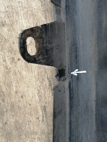 Фотография детали AA039012; Бампер передний, Sport; под паркт.; под омыват. (GS1M50031) для Mazda 6 GH/БУ; Оригинал; Р1, Мелкий дефект; . Фото номер 23