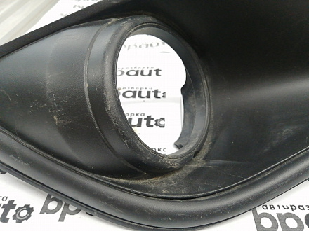 AA045552; Накладка ПТФ левая (6400G481) для Mitsubishi Outlander/БУ; Оригинал; Р1, Мелкий дефект; 