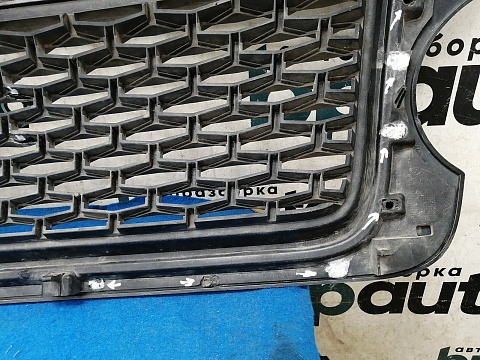 Фотография детали AA030492; Решетка радиатора, Autobiography (BH4M-8C437-A) для Land Rover Range Rover/БУ; Оригинал; Р2, Удовлетворительное; . Фото номер 14