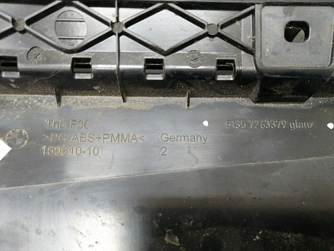 Фотография детали AA018967; Накладка на стойку двери задняя левая (51357263379) для BMW 3 серия F30 F80/БУ; Оригинал; Р1, Мелкий дефект; . Фото номер 5