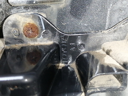 AA045273; Накладка крышки багажника, без кнопок (76811-60190) для Toyota Land Cruiser Prado 150 (2010 — 2013)/БУ; Оригинал; Р0, Хорошее; (070) Белый перламутр 3х. сл.