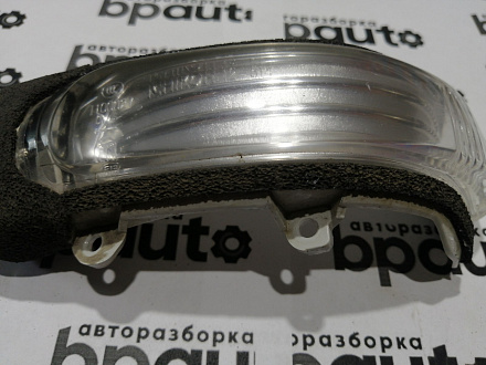 AA044756; Повторитель поворота в зеркало левый (81740-02020) для Toyota/БУ; Оригинал; Р0, Хорошее; 